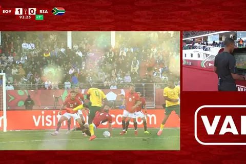 دقائق حبست فيهم الأنفاس .. قانون اللعبة يرد على مطالبة جنوب أفريقيا بضربة جزاء ضد منتخب مصر